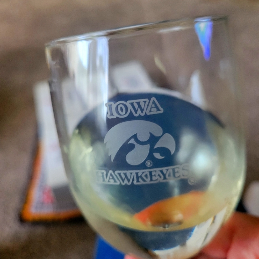 UNIVERSITY OF IOWA WINE GLASSES